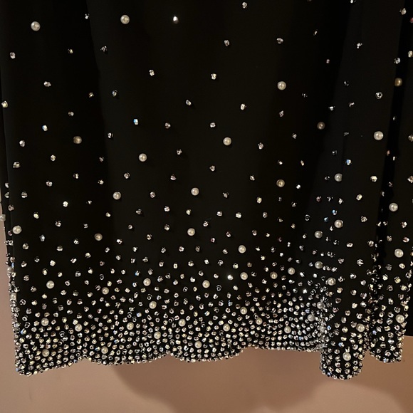 MSK Women cold shoulder special occasion top beautifully embellished. - Picture 4 of 6